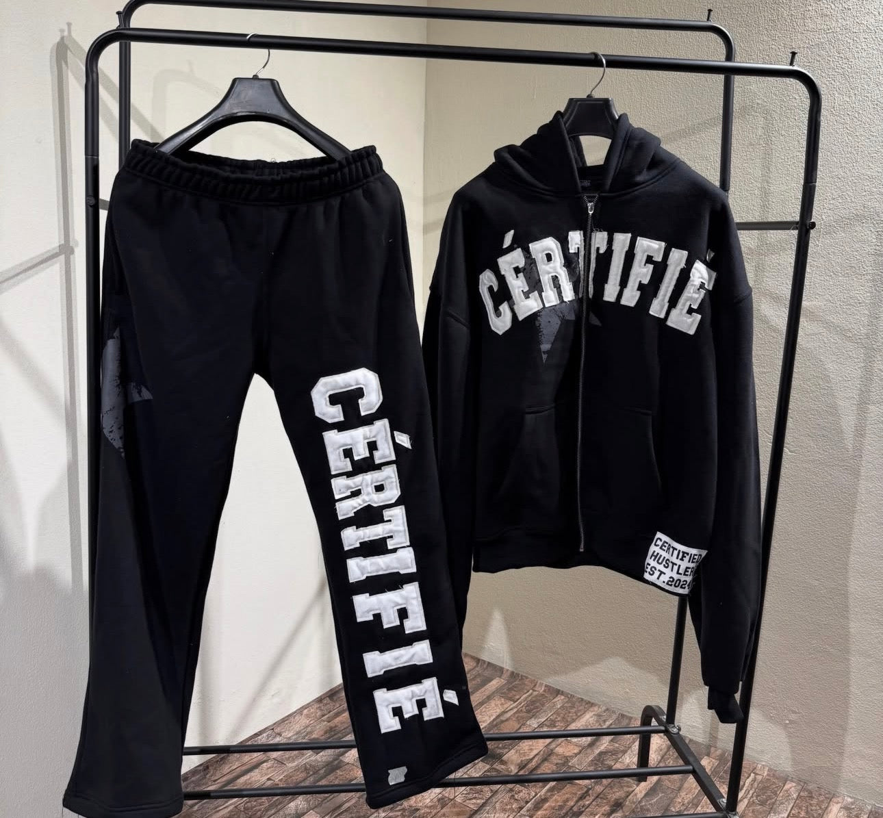 "CERTIFIÉ"(SWEAT-SUIT)